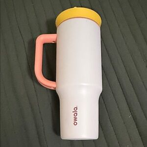 Owala White Travel Mug with Yellow Lid
